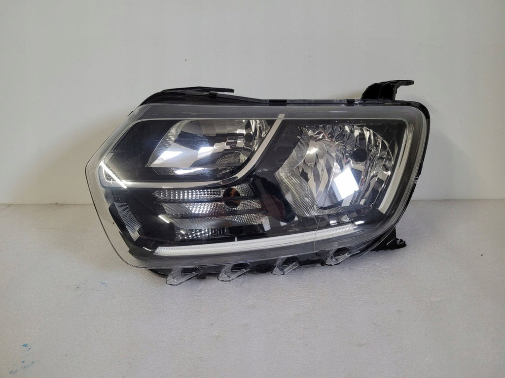 Frontscheinwerfer Dacia Duster 260609367R Links Scheinwerfer Headlight SCH2315108429bz