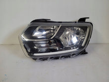 Laden Sie das Bild in den Galerie-Viewer, Frontscheinwerfer Dacia Duster 260609367R Links Scheinwerfer Headlight SCH2315108429bz