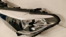 Laden Sie das Bild in den Galerie-Viewer, Frontscheinwerfer BMW 5 G31 G30 8499111-01 Ein Stück (Rechts oder Links)