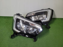 Laden Sie das Bild in den Galerie-Viewer, Frontscheinwerfer Renault Master 260105567R LED Ein Satz Scheinwerfer Headlight SCH3621579846un