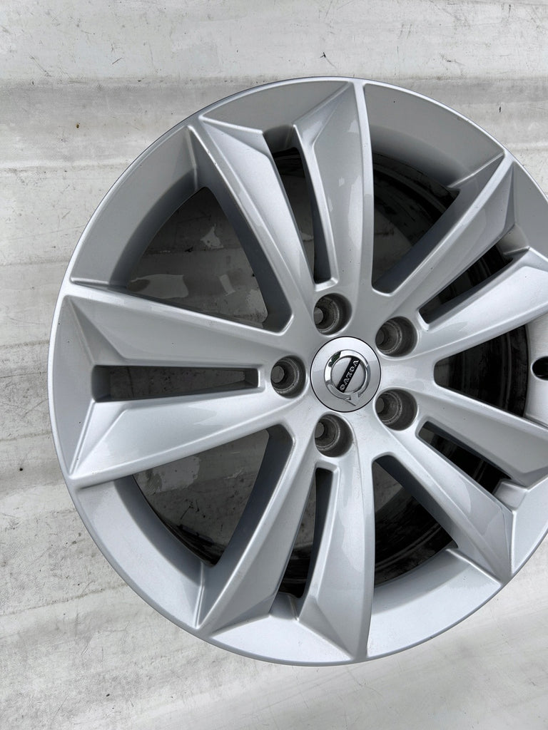 1x Alufelge 17 Zoll 7.0" 5x108 40 5ET Glanz Silber 31471309 Volvo S60 V60