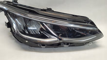 Load image into Gallery viewer, Frontscheinwerfer VW Golf VIII 5H1941006 90150891 LED Rechts Headlight