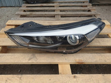 Laden Sie das Bild in den Galerie-Viewer, Frontscheinwerfer Hyundai Tucson 92101-D7110 Links Scheinwerfer Headlight SCH4173317717nk
