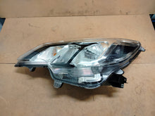 Laden Sie das Bild in den Galerie-Viewer, Frontscheinwerfer Mitsubishi Space Star 8301D445 Links Scheinwerfer Headlight