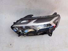 Laden Sie das Bild in den Galerie-Viewer, Frontscheinwerfer Dacia Sandero III Logan 260607161R Full LED Links Headlight SCH1298628240pk