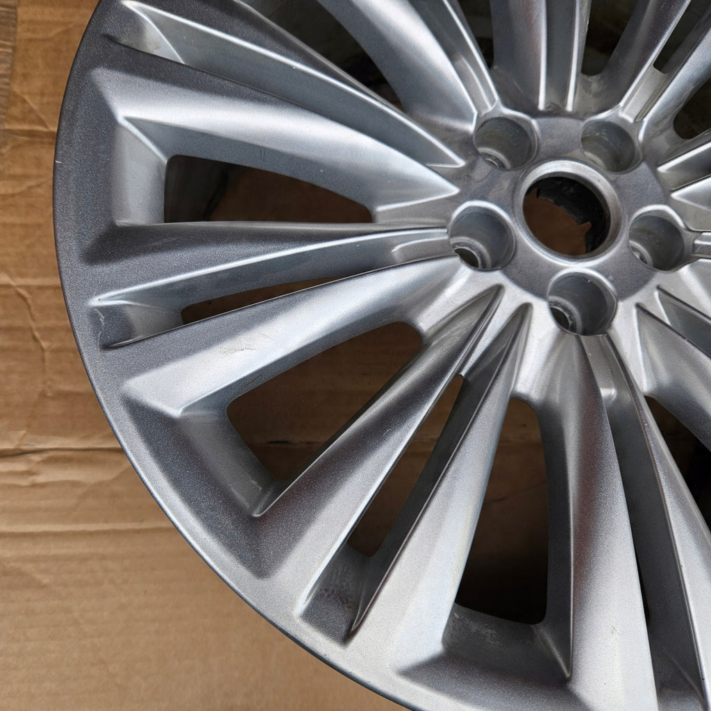 1x Alufelge 19 Zoll 9.5" 5x108 51ET Glanz Silber 8W83- Jaguar Xj Xf Rim Wheel