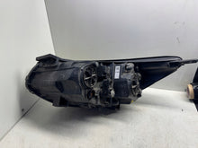 Laden Sie das Bild in den Galerie-Viewer, Frontscheinwerfer Kia Soul II 92102-E4 LED Rechts Scheinwerfer Headlight SCH1009902645ey