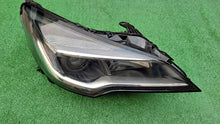 Load image into Gallery viewer, Frontscheinwerfer Opel Astra 39081893 LED Rechts Scheinwerfer Headlight