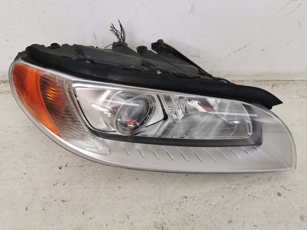 Frontscheinwerfer Volvo Xc70 31214347 Xenon Ein Stück (Rechts oder Links) SCH8077487140ar