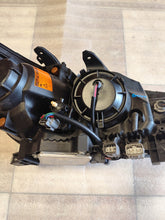 Laden Sie das Bild in den Galerie-Viewer, Frontscheinwerfer Mitsubishi Asx P9135L Links Scheinwerfer Headlight