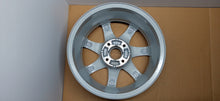 Load image into Gallery viewer, 1x Alufelge 15 Zoll 6.0" 4x108 23ET Glanz Silber 9673773577 Peugeot 208 FEL5812710565eg