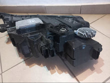 Load image into Gallery viewer, Frontscheinwerfer Skoda Octavia III 5E1941015F Links Scheinwerfer Headlight SCH3251468113xh