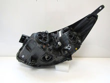 Load image into Gallery viewer, Frontscheinwerfer Kia Soul 92102-E4 LED Rechts Scheinwerfer Headlight SCH8224194635vu