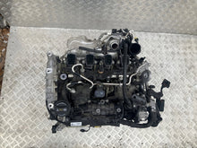 Load image into Gallery viewer, Motor Mercedes-Benz W177 282914 1.3 CGI 2018 Benzin Engine Komplett