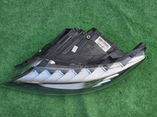 Laden Sie das Bild in den Galerie-Viewer, Frontscheinwerfer Audi Q7 89321251 Bi-Xenon Links Scheinwerfer Headlight SCH8936555019sb