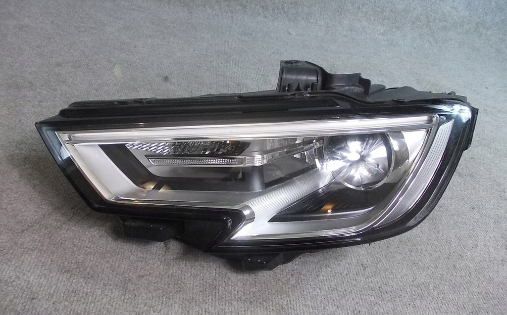 Frontscheinwerfer Audi A3 8V0941005E Xenon Links Scheinwerfer Headlight