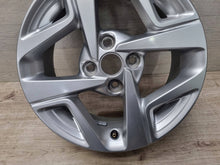Load image into Gallery viewer, 1x Alufelge 15 Zoll 6.0" 4x100 48ET Glanz Silber 52910-K7100 Hyundai I10 I20 FEL1394508324gc