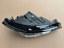 Load image into Gallery viewer, Frontscheinwerfer VW Golf VIII 5H1941006 992941591 LED Rechts Headlight SCH7483308902tt