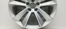 Laden Sie das Bild in den Galerie-Viewer, 1x Alufelge 17 Zoll 7.0&quot; 5x108 40,5ET 31471309 Volvo S60 V60 Rim Wheel