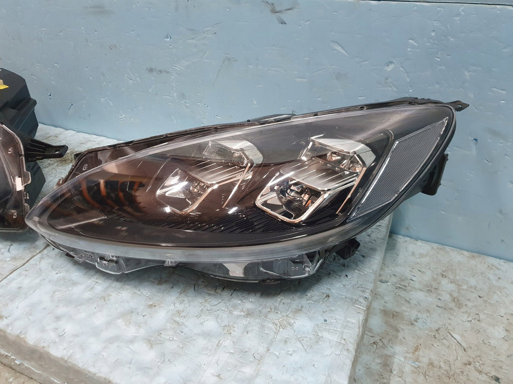 Frontscheinwerfer Ford Kuga LV4B-13E015-FC LV4B-13E014-FB Rechts oder Links SCH3469123745eg