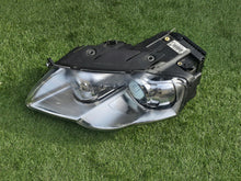 Laden Sie das Bild in den Galerie-Viewer, Frontscheinwerfer VW Passat 3C0941753G Links Scheinwerfer Headlight SCH3391541037td