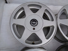 Laden Sie das Bild in den Galerie-Viewer, 4x Alufelge 15 Zoll 7.0&quot; 5x110 33ET 42428 Opel Omega A Vectra Zafira Rim Wheel