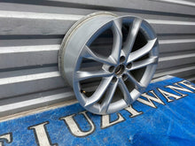 Laden Sie das Bild in den Galerie-Viewer, 1x Alufelge 18 Zoll 8V0601025R Audi A3 Rim Wheel