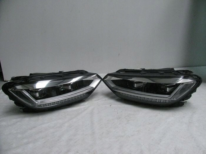 Frontscheinwerfer VW Touran 5TB941082A 5TB941081A LED Rechts oder Links SCH6248501222ns
