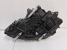 Laden Sie das Bild in den Galerie-Viewer, Frontscheinwerfer BMW 2 Active Tourer U06 5A42244 LED Rechts Headlight SCH1906932170jl