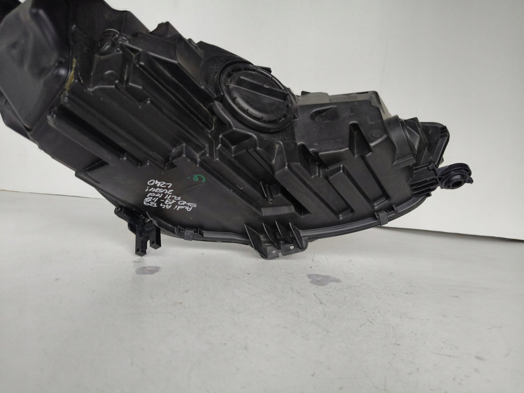Frontscheinwerfer Audi A4 B9 8W0941011 Full LED Ein Stück (Rechts oder Links)