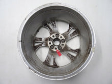Laden Sie das Bild in den Galerie-Viewer, 1x Alufelge 17 Zoll 7.5" 5x105 44ET Glanz Silber Opel Astra Rim Wheel FEL6065618164uv