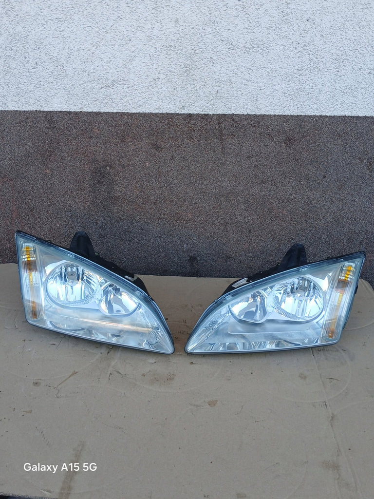 Frontscheinwerfer Ford Focus I Ein Satz Scheinwerfer Headlight SCH3428619046uv