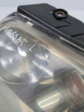 Laden Sie das Bild in den Galerie-Viewer, Frontscheinwerfer VW Passat 15456300L Xenon Links Scheinwerfer Headlight