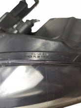 Laden Sie das Bild in den Galerie-Viewer, Frontscheinwerfer Ford Focus 08D311102L Links Scheinwerfer Headlight SCH7844402663jq