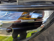 Laden Sie das Bild in den Galerie-Viewer, Frontscheinwerfer Mercedes-Benz Vito W447 A4479063201 Links Headlight SCH6062864469xj
