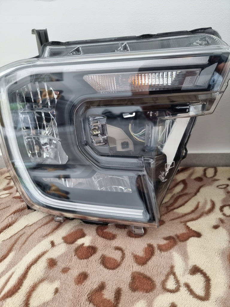Frontscheinwerfer Ford Ranger N1WB-13E014-EE N1WB-13E015-EE Rechts Headlight SCH8709785523sk