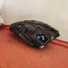 Laden Sie das Bild in den Galerie-Viewer, Frontscheinwerfer Mercedes-Benz W177 A1779065704 Full LED Links Headlight SCH9715452057zb