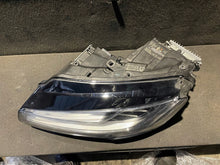 Laden Sie das Bild in den Galerie-Viewer, Frontscheinwerfer Audi A8 4H0941035 4H0941036 Ein Satz Scheinwerfer Headlight