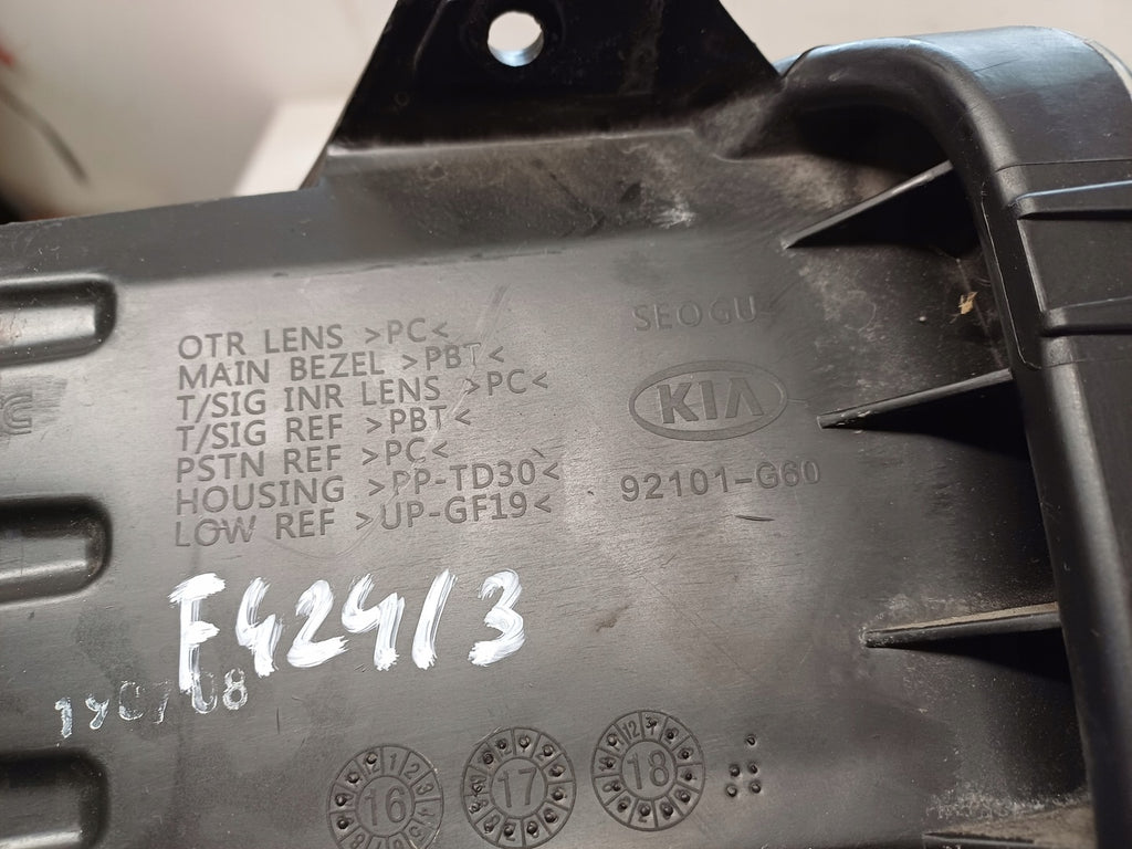 Frontscheinwerfer Kia Picanto 92101-G60 Links Scheinwerfer Headlight SCH6423205105ie