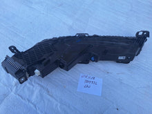 Laden Sie das Bild in den Galerie-Viewer, Frontscheinwerfer BMW 9879936-31 LED Rechts Scheinwerfer Headlight SCH4885543565ym