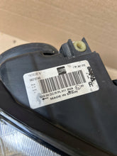 Load image into Gallery viewer, Frontscheinwerfer Seat Leon 1P1941032 Xenon Rechts Scheinwerfer Headlight