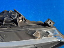 Laden Sie das Bild in den Galerie-Viewer, Frontscheinwerfer BMW F21 F20 7229677-11 Xenon Ein Satz Scheinwerfer Headlight SCH3347542437og