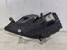 Laden Sie das Bild in den Galerie-Viewer, Frontscheinwerfer VW Passat 3C0941752G 3C0941751 Xenon Ein Satz Headlight SCH3309401005pq