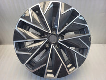Load image into Gallery viewer, 1x Alufelge 18 Zoll 8.0&quot; 5x112 44ET 3V0601025B Skoda Superb Iii Rim Wheel