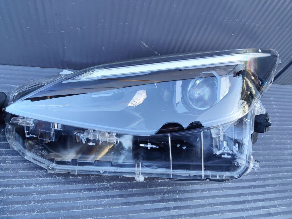 Frontscheinwerfer Toyota Yaris Cross 0D-310 Links Scheinwerfer Headlight SCH7265731506ek