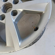 Load image into Gallery viewer, 1x Alufelge 16 Zoll 6.5" 5x112 43ET Glanz Silber 8V5071496 Audi A3 Rim Wheel FEL1906050180aq