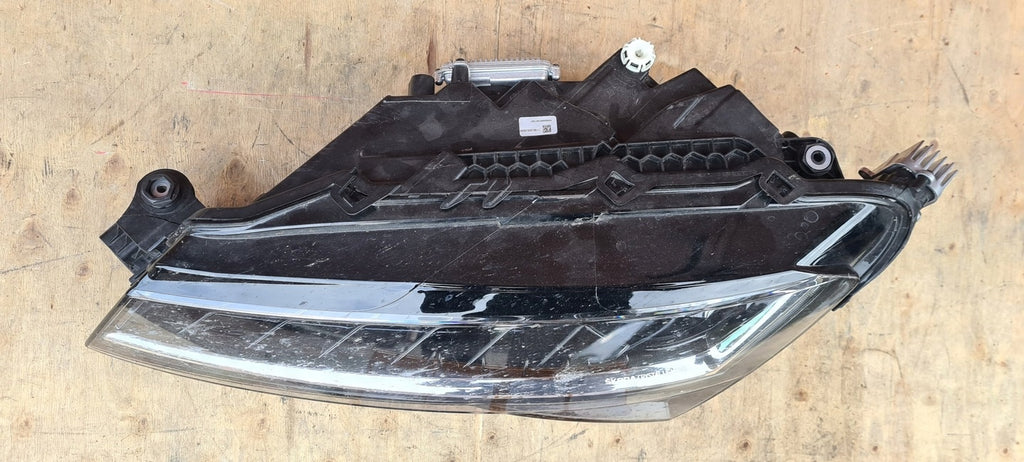 Frontscheinwerfer Skoda Superb III Links Scheinwerfer Headlight