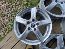 Laden Sie das Bild in den Galerie-Viewer, 4x Alufelge 16 Zoll 6.5" 5x112 46ET Glanz KBA51975 VW Golf Rim Wheel FEL9944229779kg