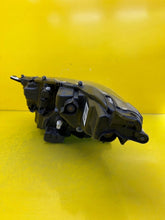 Load image into Gallery viewer, Frontscheinwerfer Toyota 4 Yaris LED Rechts Scheinwerfer Headlight