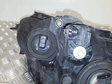 Laden Sie das Bild in den Galerie-Viewer, Frontscheinwerfer Toyota Prius HCHR730 Links Scheinwerfer Headlight SCH9771779741rk